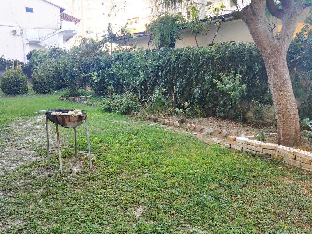 Apartments Mehmeti Vlore Exterior photo